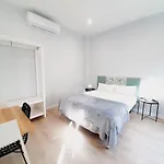 Vega By Gaiarooms Апартаменти Саламанка