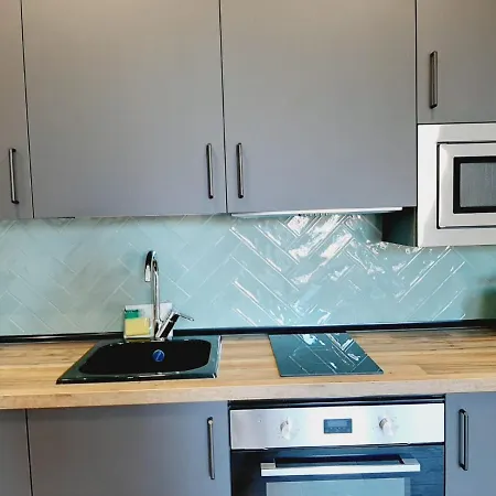 Vega By Gaiarooms Апартаменти